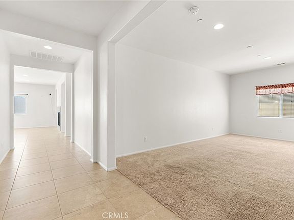 4th image of 34852 Silversprings Pl