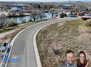 870 N Shoshone Dr #876-N, Douglas, WY 82633