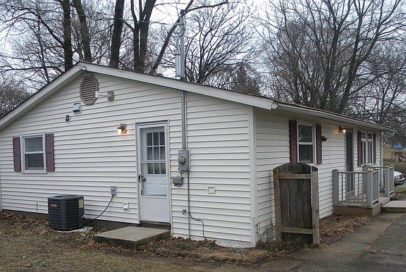 2nd image of 1420 Indian Ln