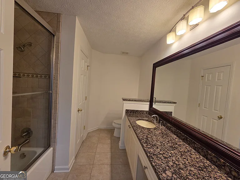 4585 Brook Farms Ct — Photo 13