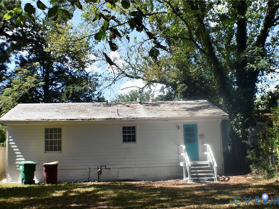 2nd image of 135 Terrace Ave