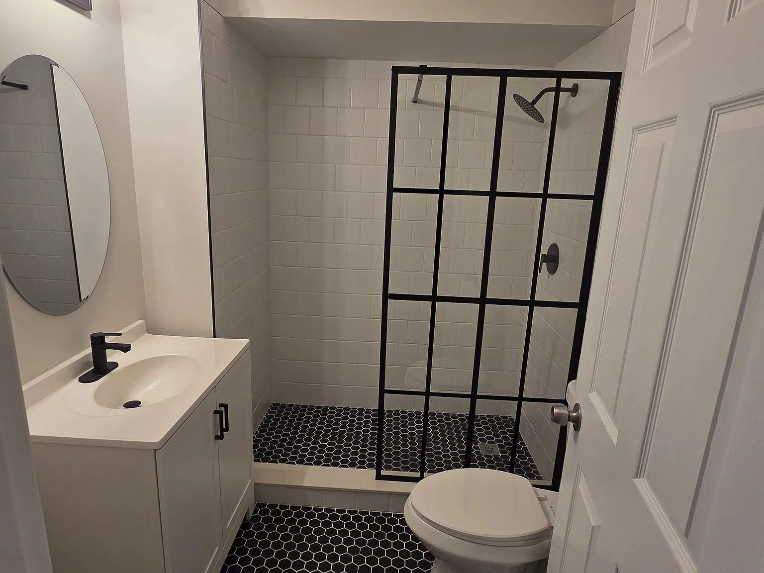 2828 S Keeler Ave — Photo 4