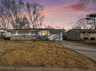 725 Riderwood Dr, Hazelwood, MO 63042