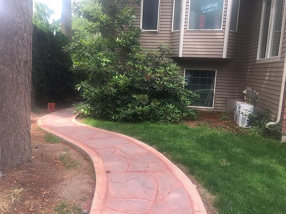 2nd image of 23824 SE 28th St #1
