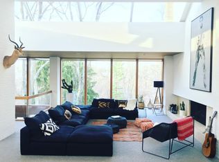 25001 River Dr, Franklin, MI 48025