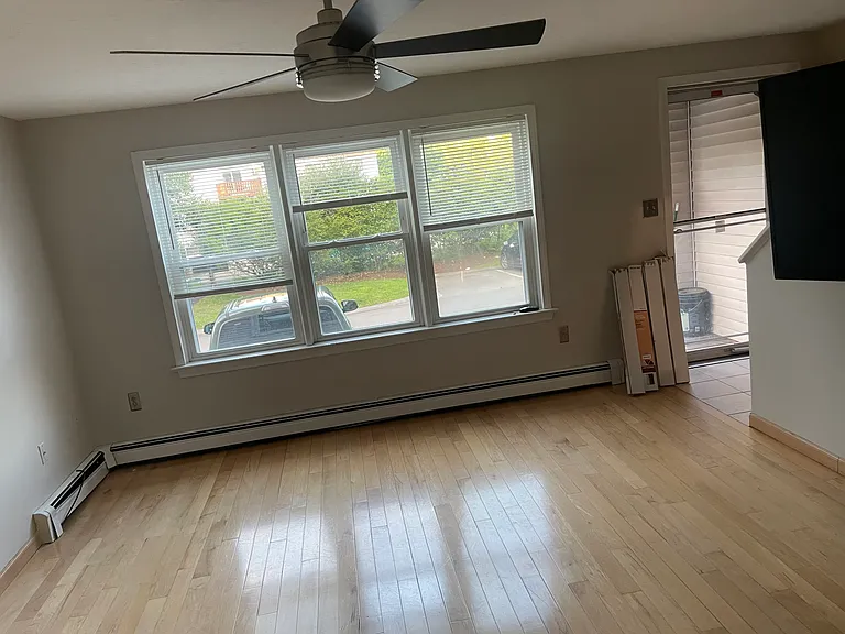 347 Circle Rd — Photo 12