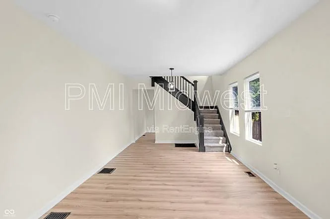 2235 Dr Martin Luther King Jr St — Photo 5