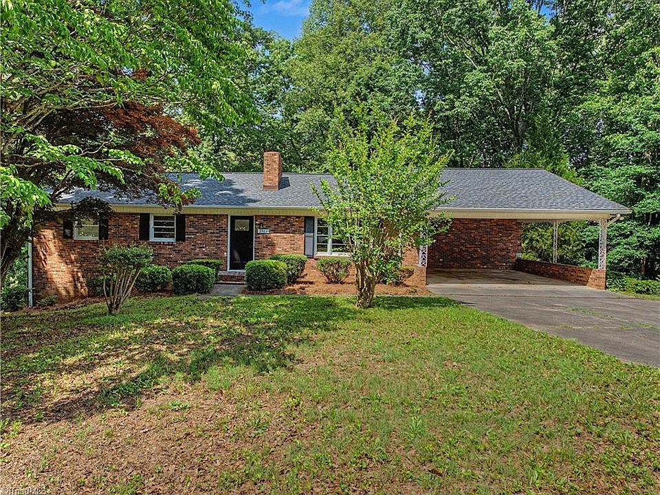 1st image of 3761 Spaulding Dr