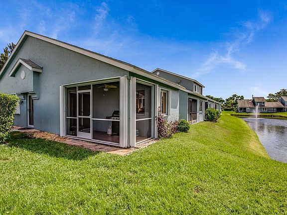 4th image of 3785 Island Club Cir