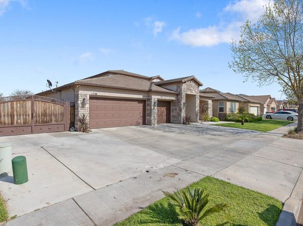 1758 Firestone Drive, Tulare, CA 93274
