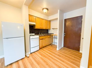 1220 Main St NE APT 5, Minneapolis, MN 55413