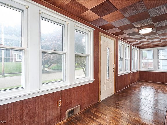 2nd image of 626 Orchard Ave