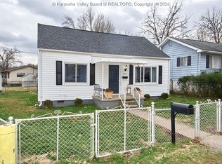 820 Barrett St, South Charleston, WV 25309
