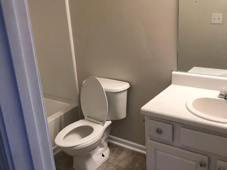 323 Goldenrod Dr — Photo 22