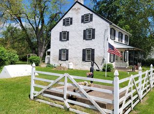 947 Port Providence Rd, Phoenixville, PA 19460