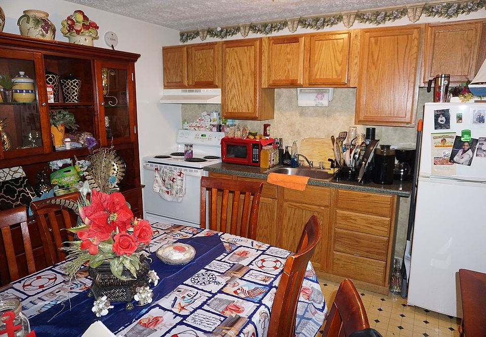 2nd image of 45 Log St APT 3B