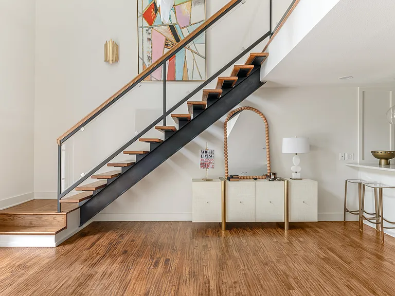 9831 Lakemont Dr — Photo 5