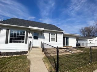 1205 9th St NE, Rochester, MN 55906