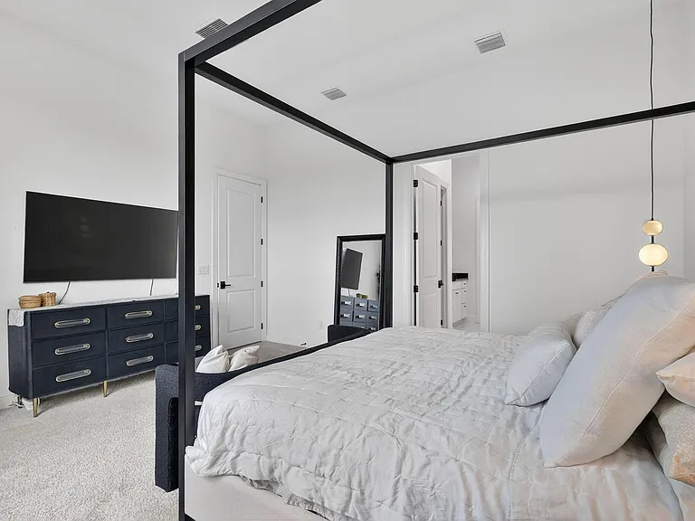 10195 SW Latium Way — Photo 35