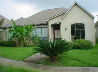 8554 E Cypress Point Ct, Baton Rouge, LA 70809
