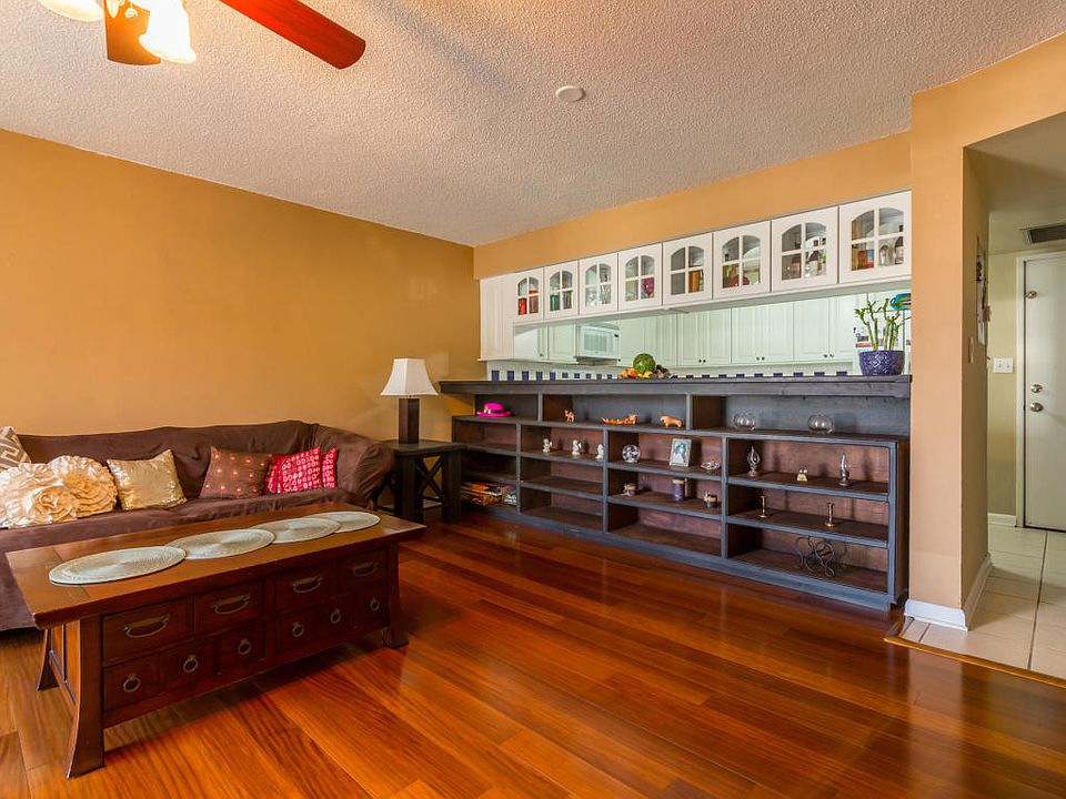 1st image of 3930 S Roosevelt Blvd APT 105N