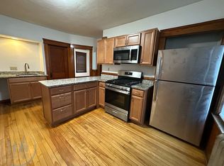 114 Sterling St #A, Worcester, MA 01610