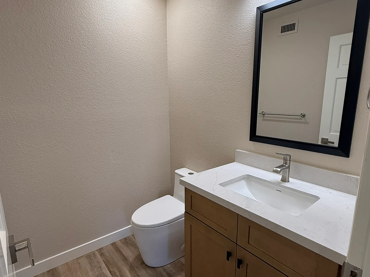 3 bed, 2.5 bath, 1776 sqft, $2,695 — Photo 3