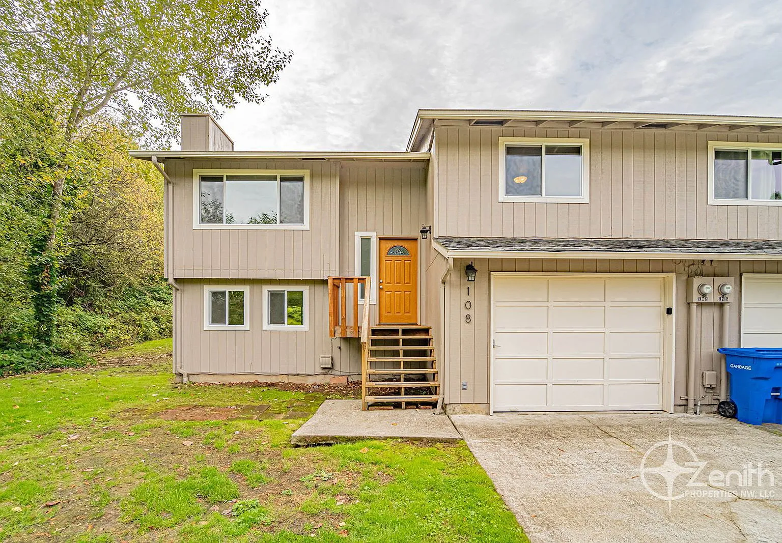 3 bed, 2.0 bath, 1484 sqft, $2,295 — Photo 1