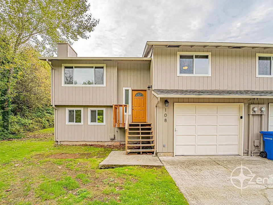 106 W Beacon Hill Dr #108