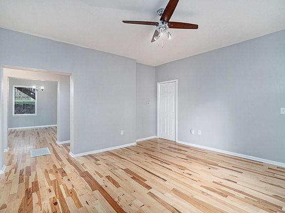 2nd image of 412 Montgall Ave #A