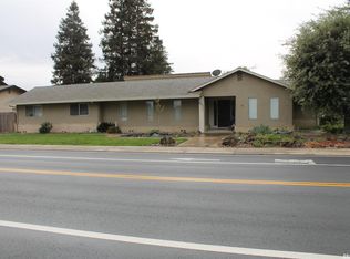 631 1st St, Escalon, CA 95320
