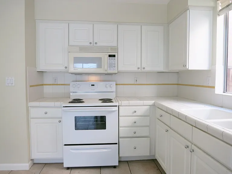 1572 Firestone Loop — Photo 6