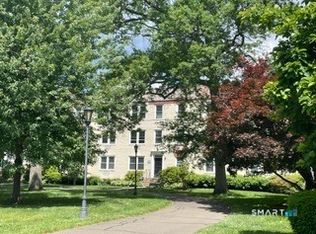 104 Summer St #2A, Stamford, CT 06901