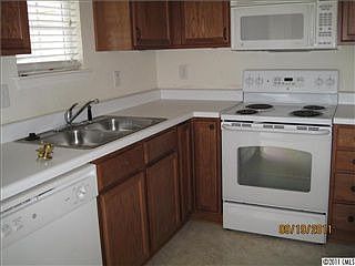 4th image of 5614 Katherine Ct