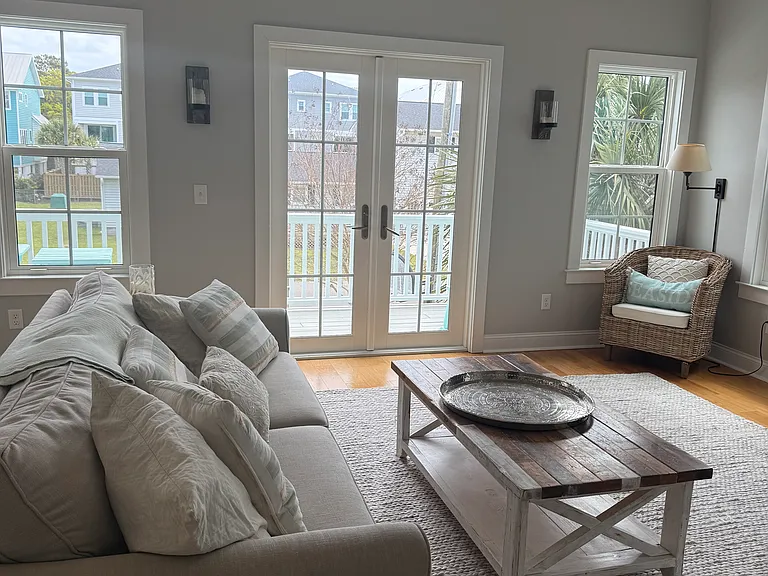 1308 Swordfish Ln — Photo 4