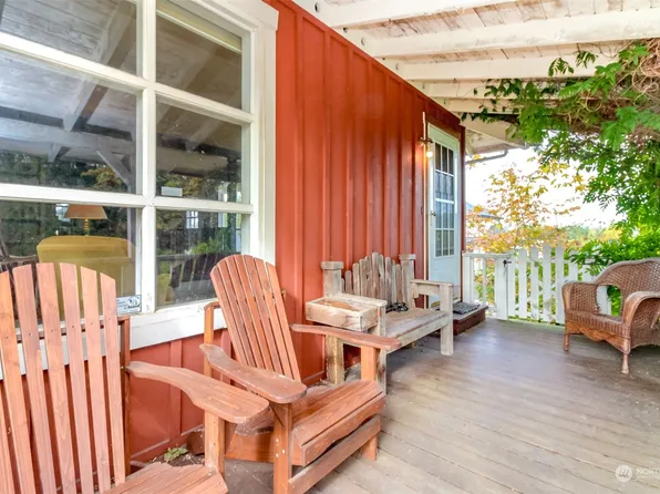 23415 14th Avenue S, Des Moines, WA 98198