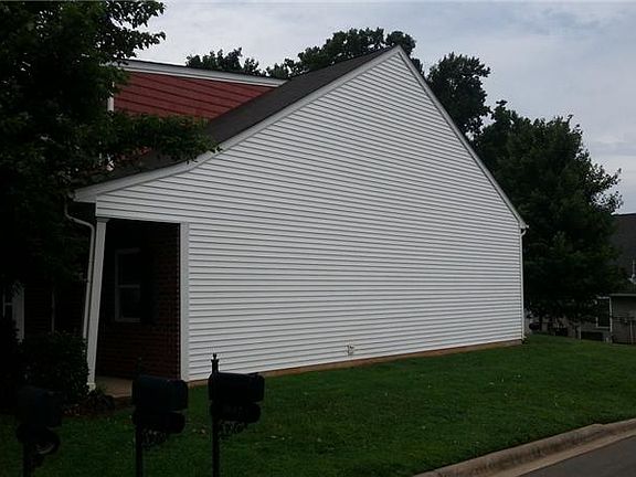 2nd image of 2607 Feather Bend Ct