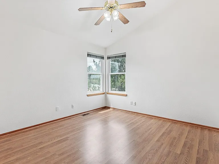 12756 Utica Cir — Photo 24