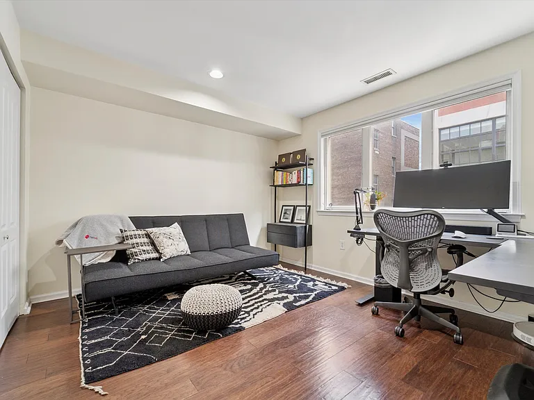 212-24 S 24th St #2416B — Photo 11