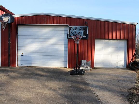 2nd image of 1467 Earnest Rd