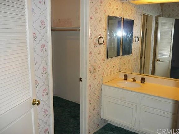 5th image of 947 Shady Ln