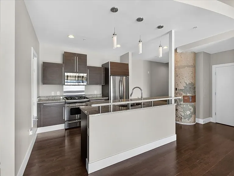 4100 Forest Park Ave #213 — Photo 11