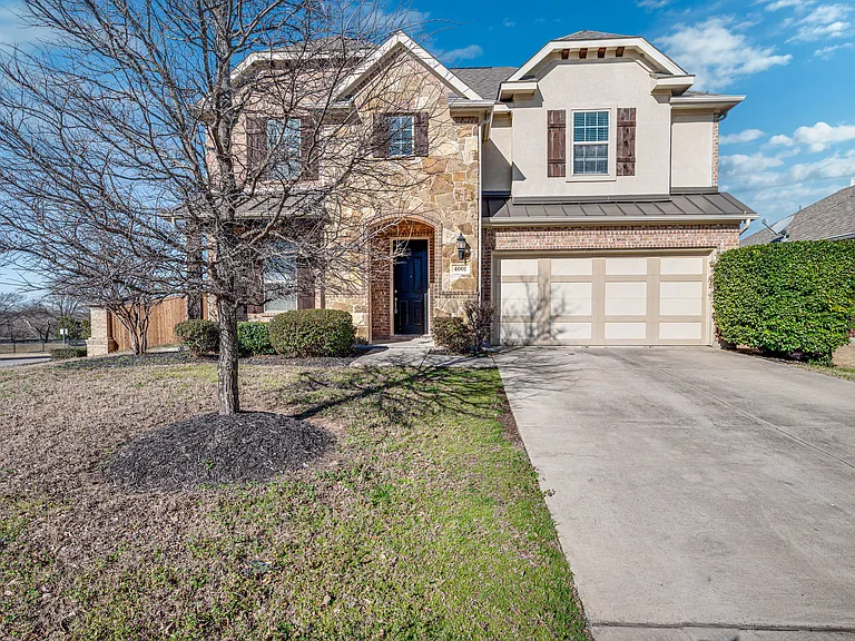 4001 Eaton Park Dr — Photo 2