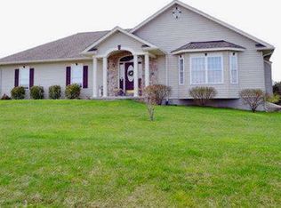 125 Saint Johns Rd W, Littlestown, PA 17340