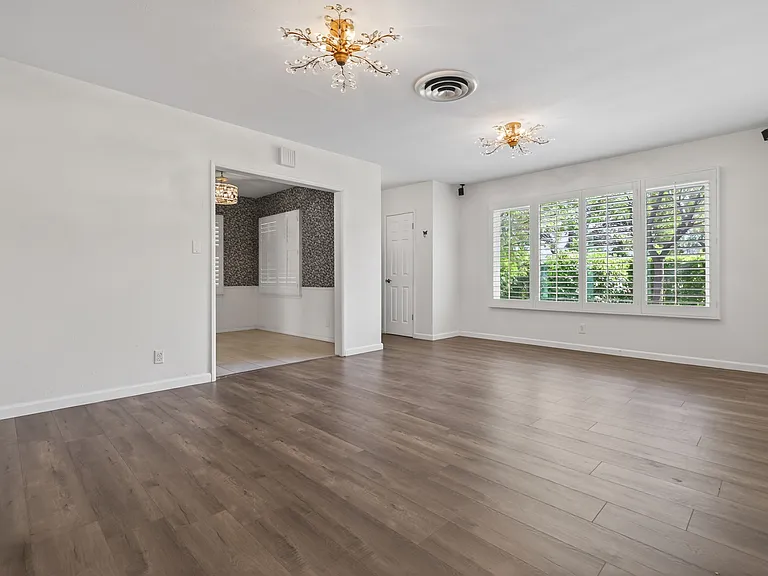 331 Victory Ct — Photo 5