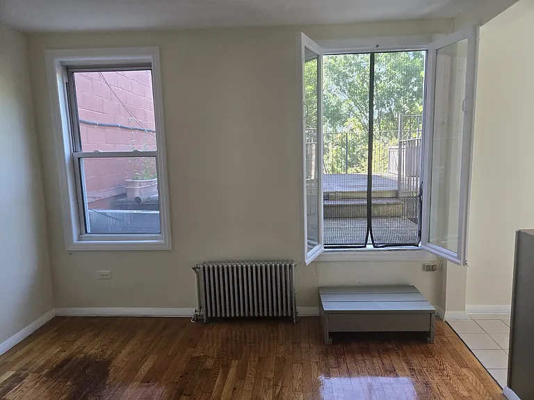 236 Hoyt St #2 — Photo 5
