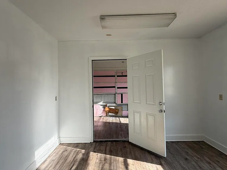 748 Pauline Ave — Photo 9