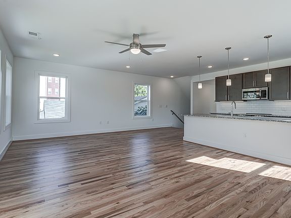 4th image of 1215 McDonough St #B