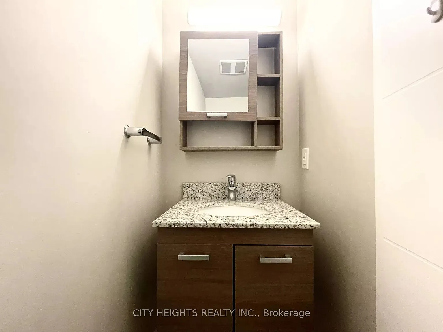 3 bed, $2,800 — Photo 4