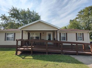 515 E Lamotte St, Palestine, IL 62451